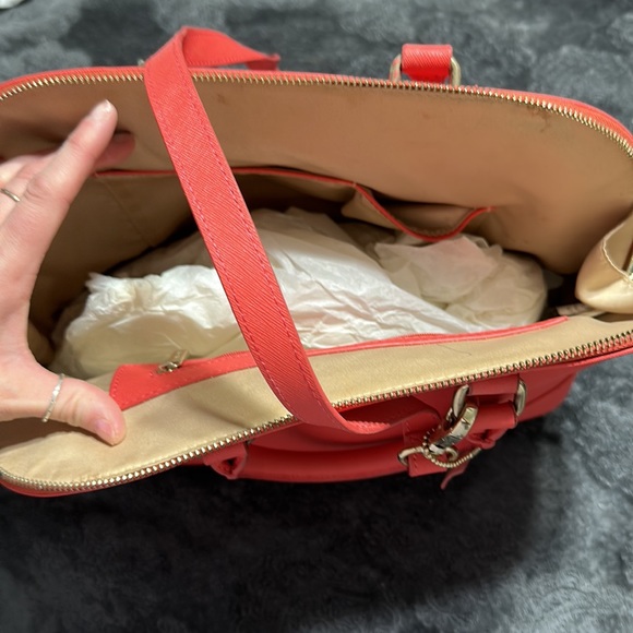 Danier leather bag - Picture 2 of 4